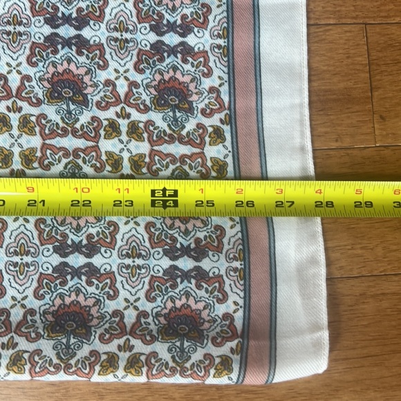 Patterned Infinity Scarf - Picture 3 of 5